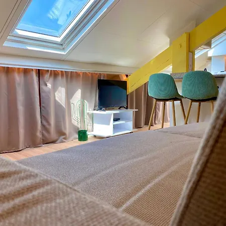 Gp Climatise, Renove, Tres Proche Gare Apartment